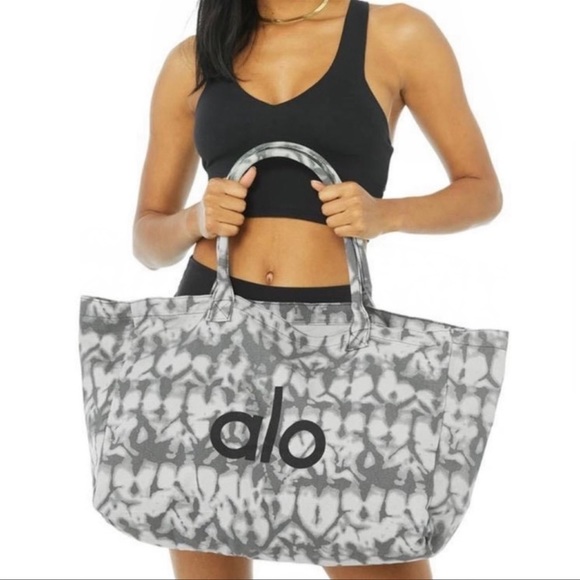 ALO Yoga Bags Alo Yoga Iconic Shopper Tote Large Gray Tie Dye Gym